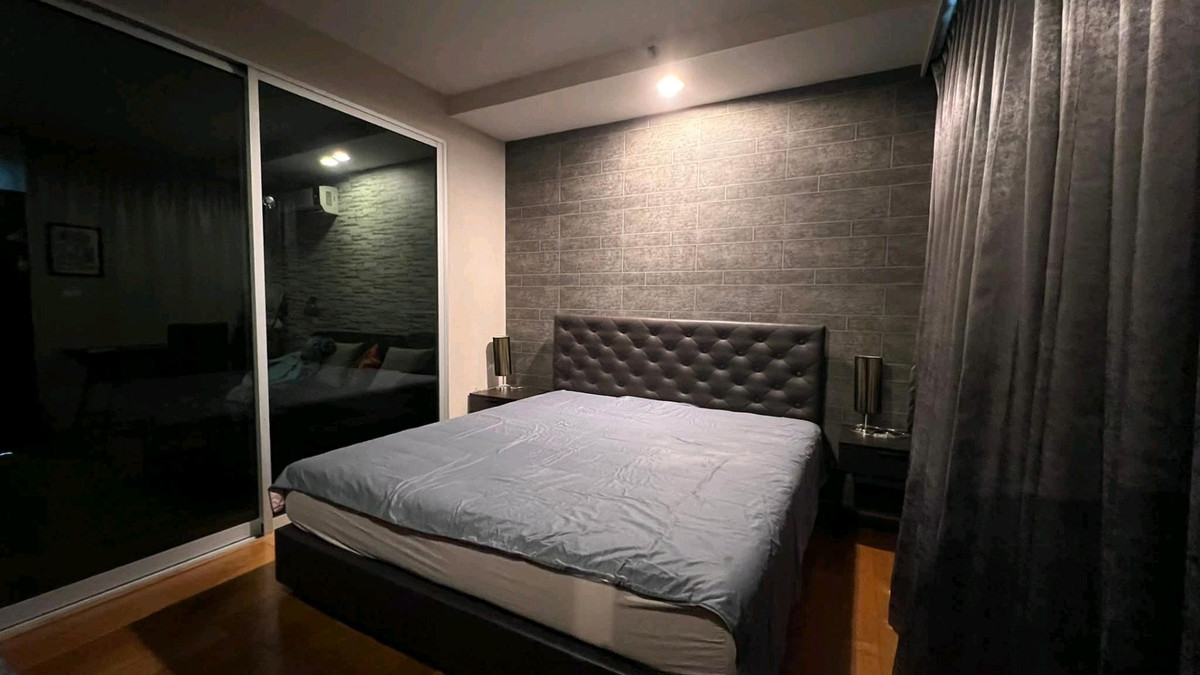 For RentCondoLadprao, Central Ladprao : ✨ Beautiful room, high floor, city view, rare location, in front of BTS, very convenient to travel📣 Room in good condition, complete with built-ins, just carry your bags and move in immediately.