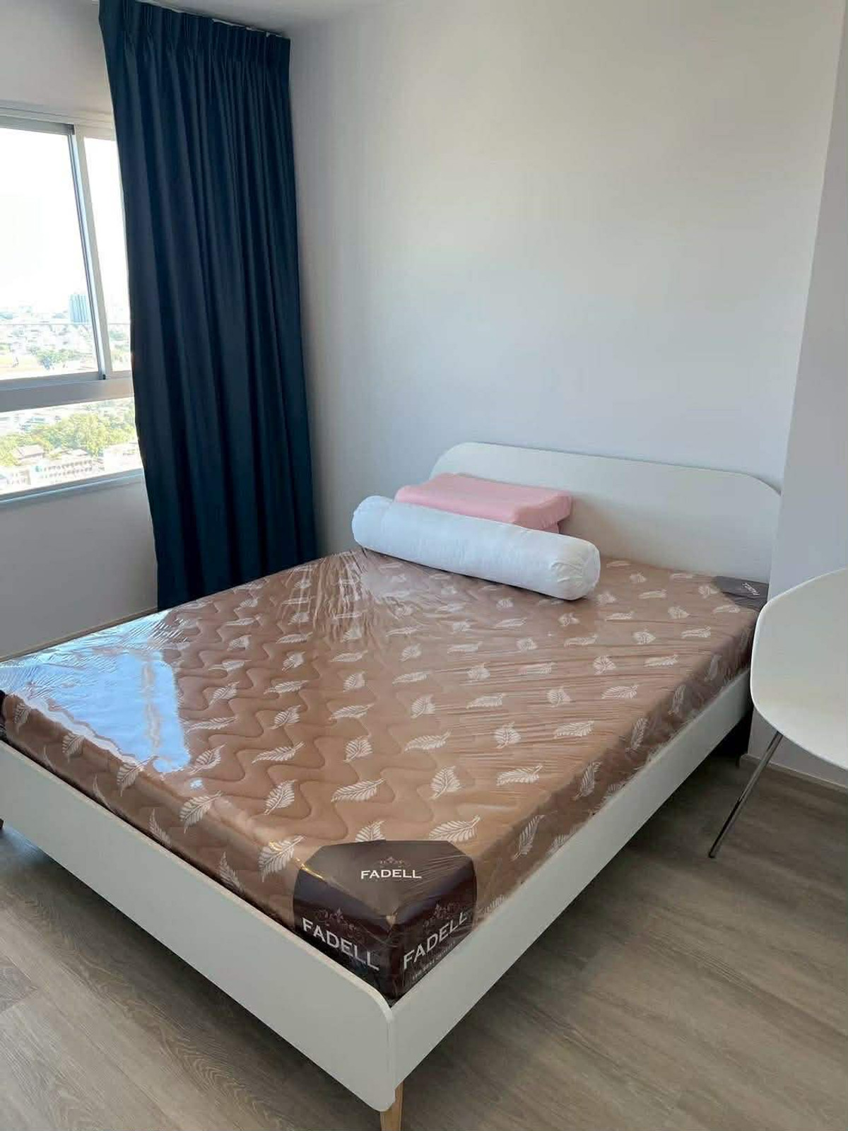For RentCondoThaphra, Talat Phlu, Wutthakat : ⭐️ Elio Sathorn - Wutthakat ⭐️ 2 bedrooms, 2 bathrooms, new room, new furniture throughout the room. Complete with electrical appliances
