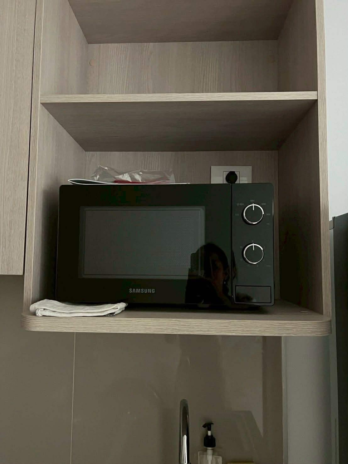 For RentCondoThaphra, Talat Phlu, Wutthakat : ⭐️ Elio Sathorn - Wutthakat ⭐️ 2 bedrooms, 2 bathrooms, new room, new furniture throughout the room. Complete with electrical appliances