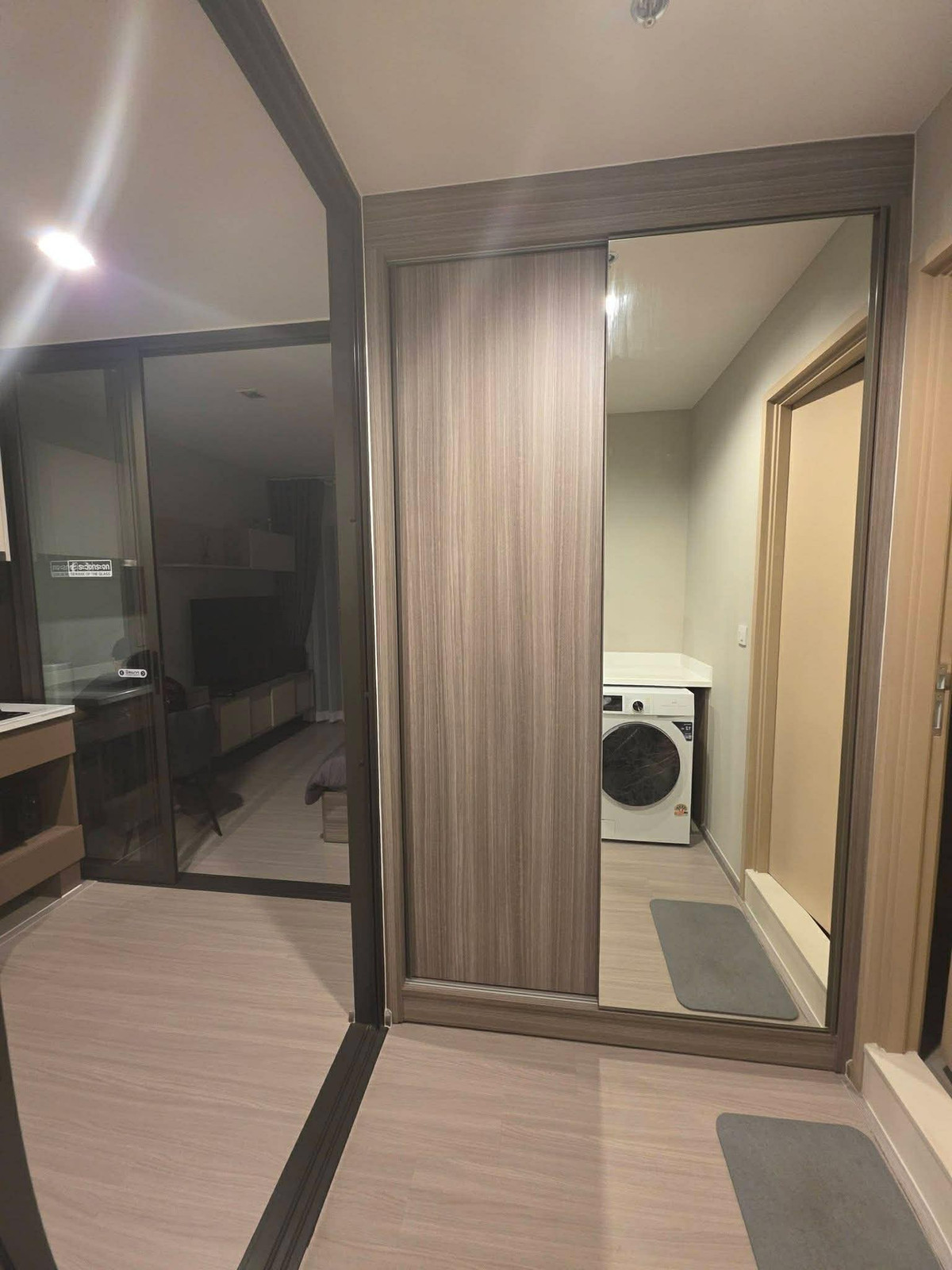 For RentCondoThaphra, Talat Phlu, Wutthakat : ⭐️ Life Sathorn Sierra ⭐️ Size 28 sq m., fully furnished room. Ready to move in now.