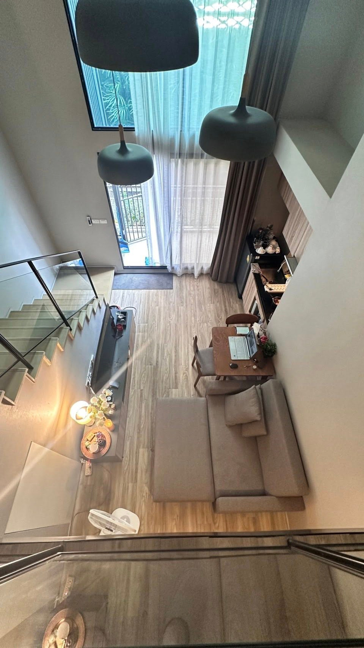 ให้เช่าคอนโดสาทร นราธิวาส : ⭐️  Blossom Condo @ Sathorn-Charoenrat ⭐️ 1 ห้องนอน 1 ห้องน้ำ ตกแต่งอย่างดี มีเฟอร์นิเจอร์พร้อมอยู่