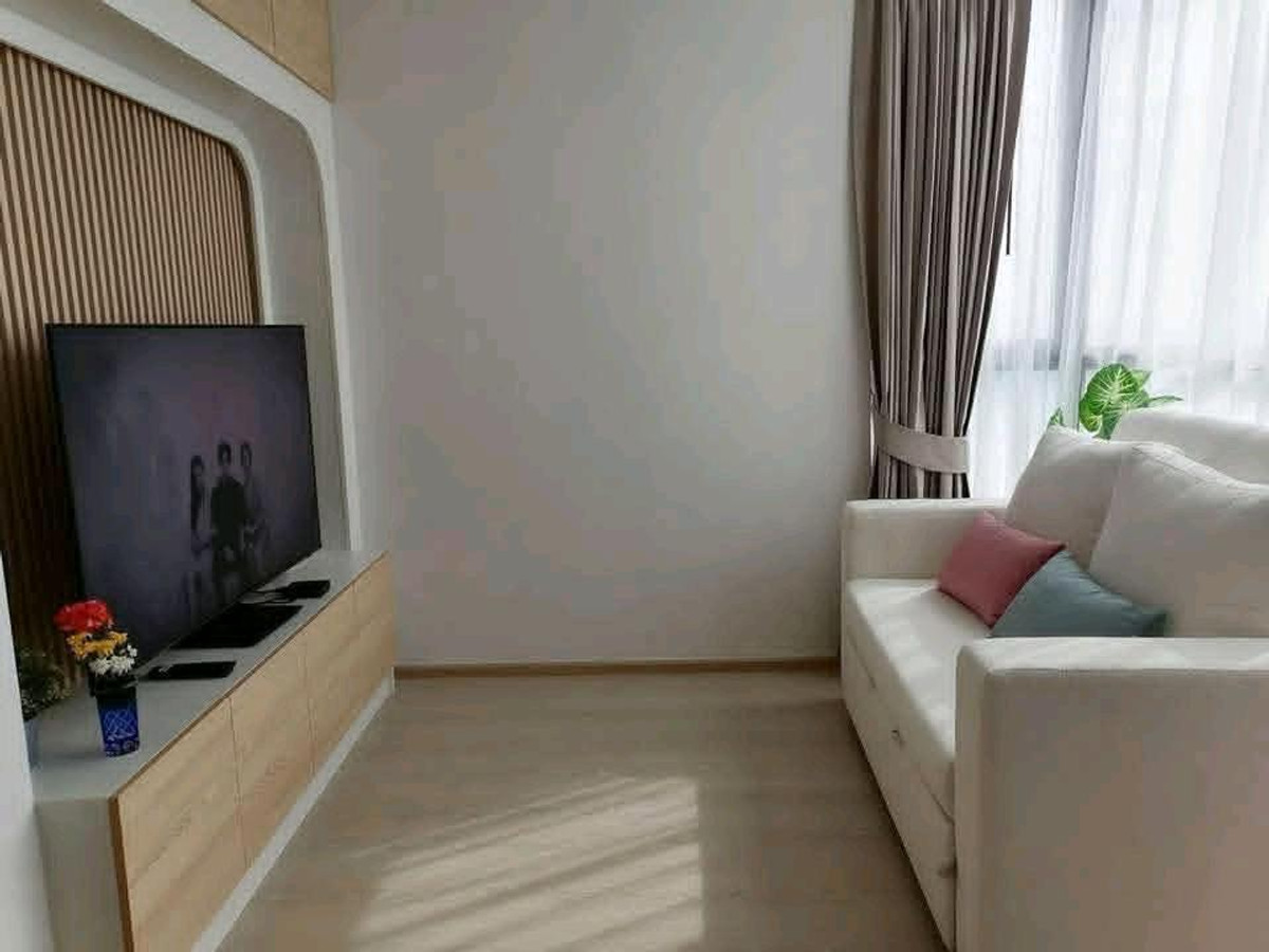 For RentCondoOnnut, Udomsuk : 🚇📍 Near BTS Udomsuk, about 700 meters, there is a project van to pick up and drop off BTS, very convenient, beautiful room, pool view, the largest in the project, fully furnished, ready to move in.