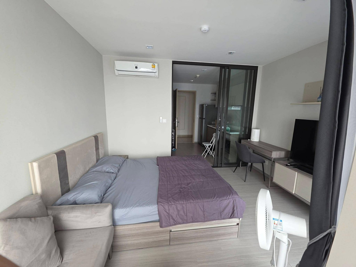 For RentCondoThaphra, Talat Phlu, Wutthakat : ⭐️ Life Sathorn Sierra ⭐️ Size 28 sq m., fully furnished room. Ready to move in now.