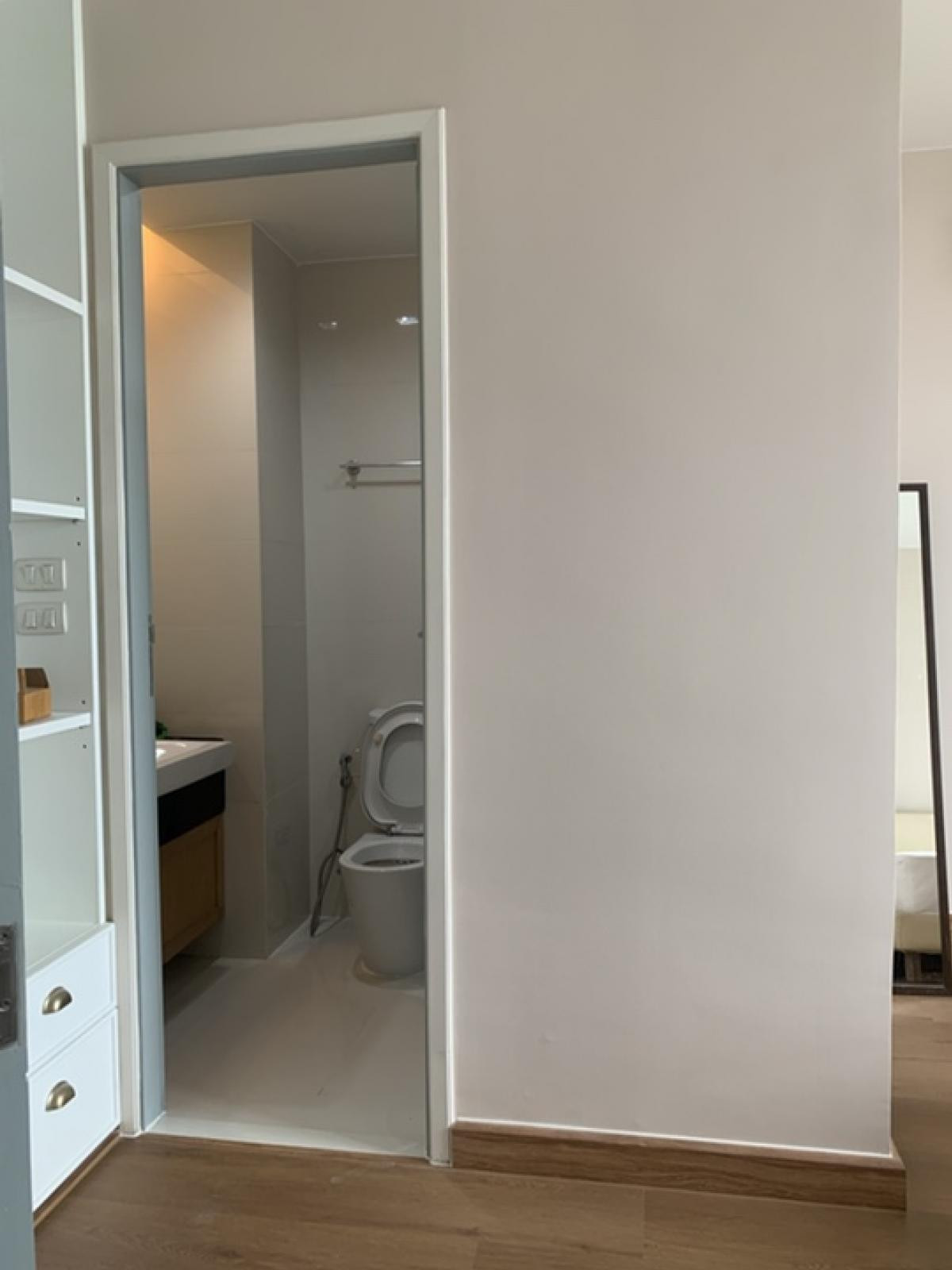 ให้เช่าคอนโดราชเทวี พญาไท : Ideo Verve Ratchaprarop【𝐑𝐄𝐍𝐓】🔥ห้องแต่งคลีนสไตล์โมเดิร์น โปร่งสบายตา🔥 ติดต่อไลน์ไอดี: @hacondo