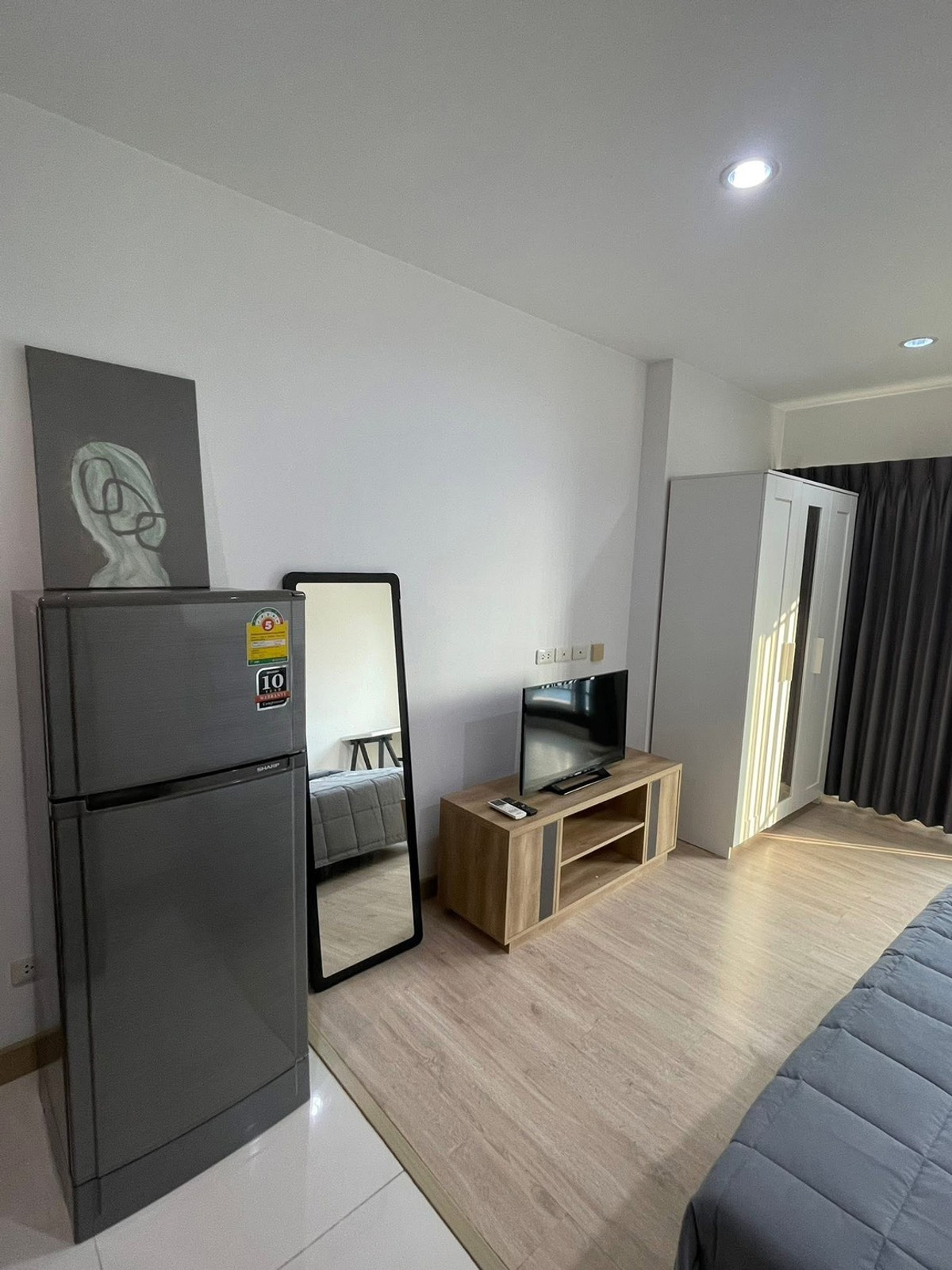 ให้เช่าคอนโดปิ่นเกล้า จรัญสนิทวงศ์ : ⭐️ Thana Astoria Pinklao ⭐️ห้องขนาด 24 ตรม. มีเฟอร์นิเจอร์และเครื่องใช้ไฟฟ้าพร้อมอยู่