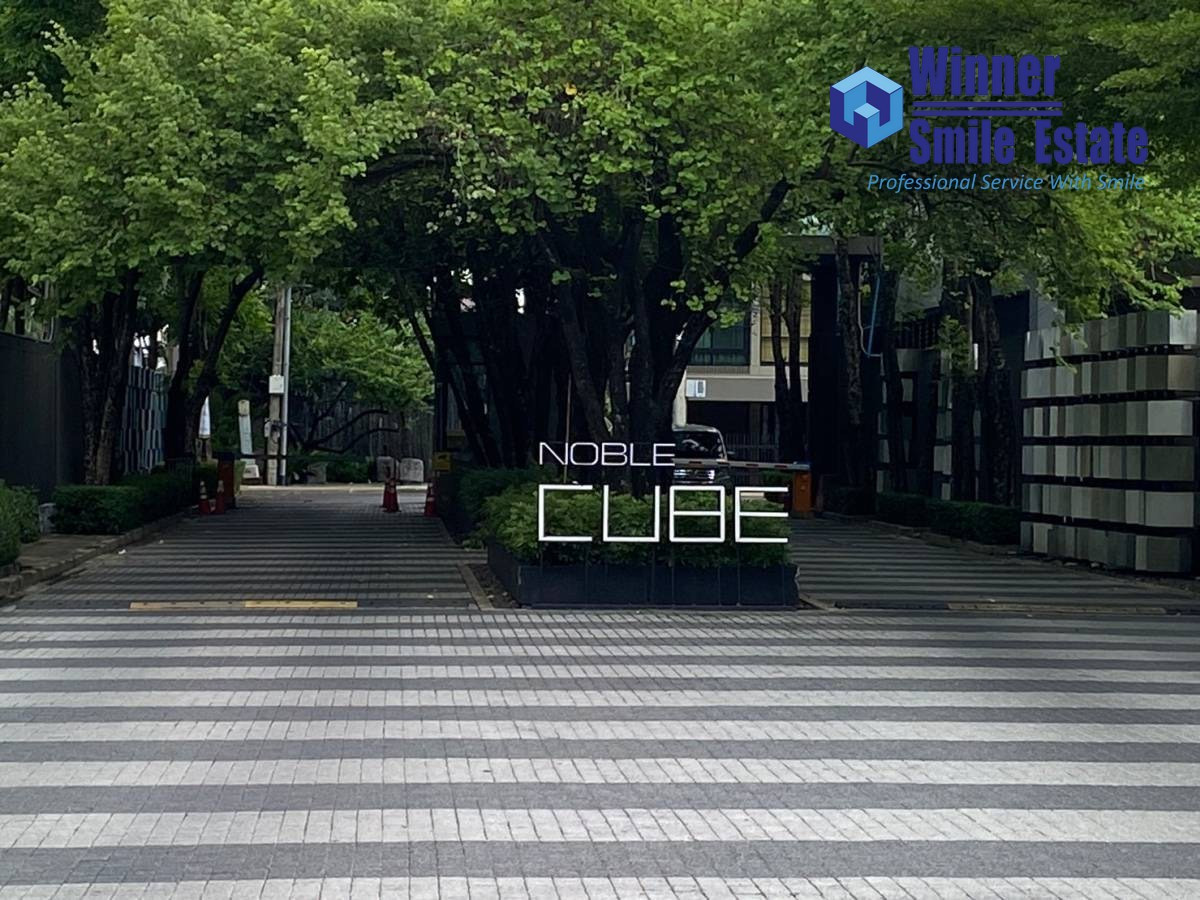 For RentTownhomePattanakan, Srinakarin : Townhome for rent, Noble Cube Pattanakran, Pattanakran Road, near Thonglor. Beautiful house, fully furnished.