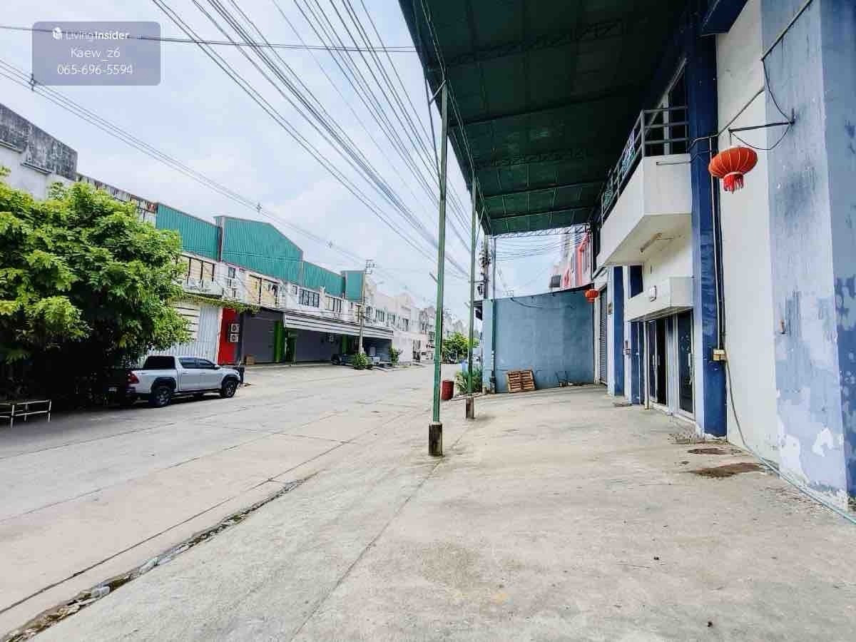 For SaleWarehouseSamut Prakan,Samrong : small factory logistics or build an office with a warehouse