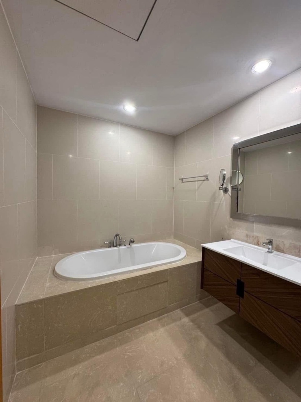 For RentCondoSathorn, Narathiwat : #Z4984💥 150369 🔥Condo for rent THE EMPIRE PLACE SATHON