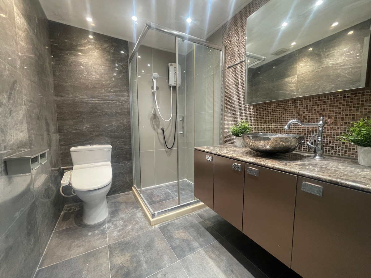 ให้เช่าคอนโดพระราม 9 เพชรบุรีตัดใหม่ RCA : 2 นอน 1 น้ำ ห้องสวย ติดเซ็นทรัลพระราม 9