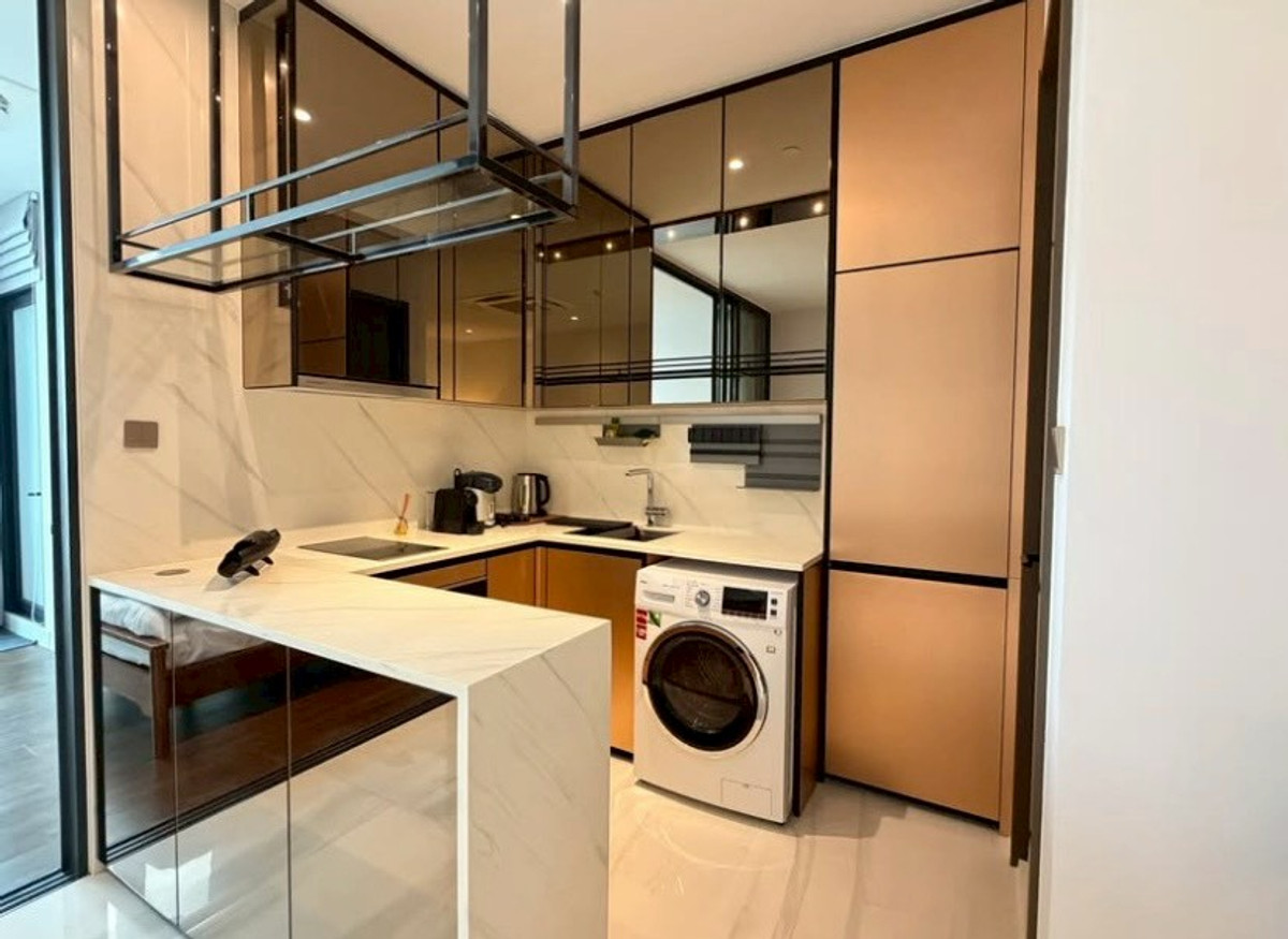 ให้เช่าคอนโดสาทร นราธิวาส : LTH14687 – Condo for Rent | Supalai Icon Sathorn | 45 sqm | 1 Bedroom 1 Bathroom | Luxury High Floor City View Prime Location Best Value | Near MRT Lumpini | 50,000 THB/Month | คอนโดให้เช่า Supalai Icon Sathorn ขนาด 45 ตร.ม. 1 ห้องนอน 1 ห้องน้ำ ห้องชั้นสู