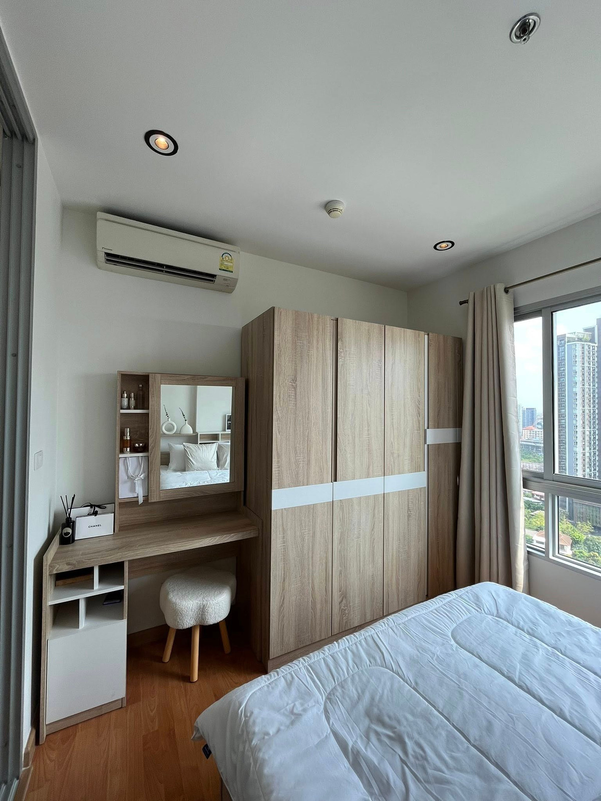For RentCondoThaphra, Talat Phlu, Wutthakat : ⭐️ The President Sathorn - Ratchaphruek 2⭐️1 bedroom, 1 bathroom, 30 sq m., fully furnished with electrical appliances.