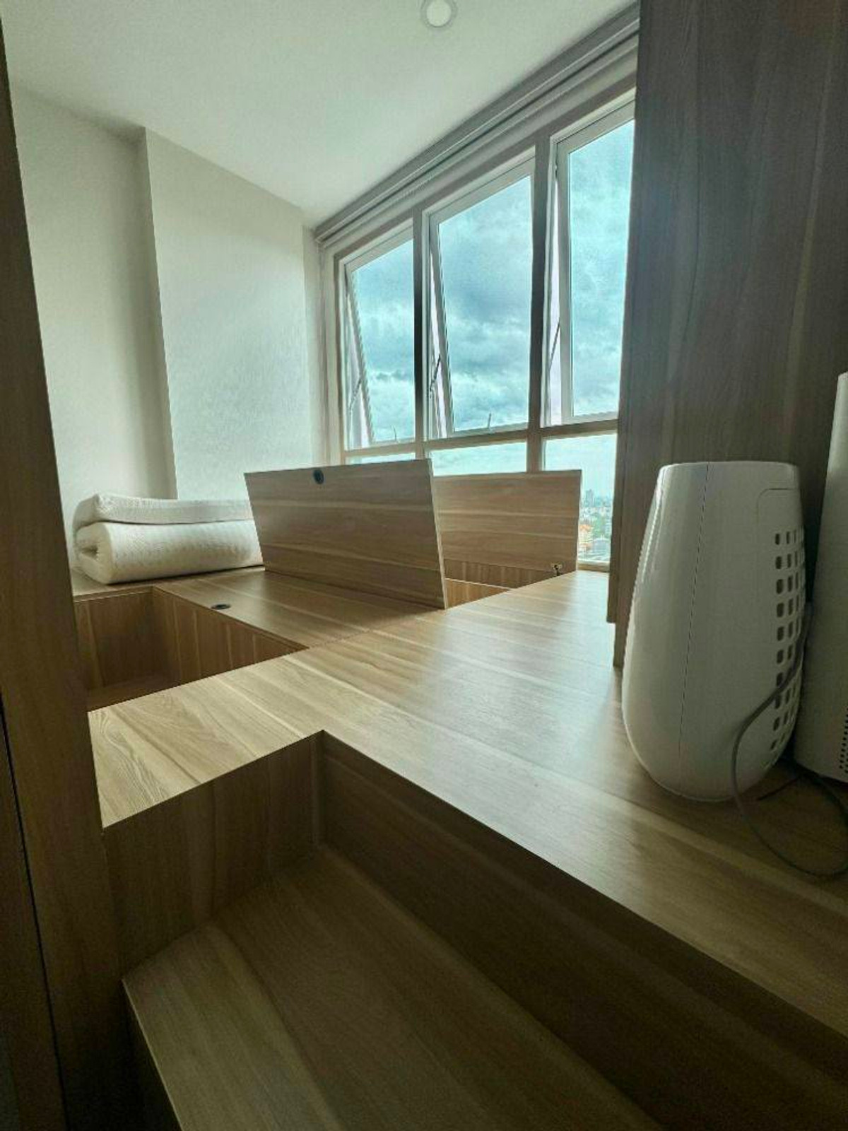 For RentCondoThaphra, Talat Phlu, Wutthakat : ⭐️ Supalai Loft Sathorn - Ratchaphruek ⭐️ 1 BED 1 BATH beautifully decorated room.  Complete with furniture and electrical appliances.