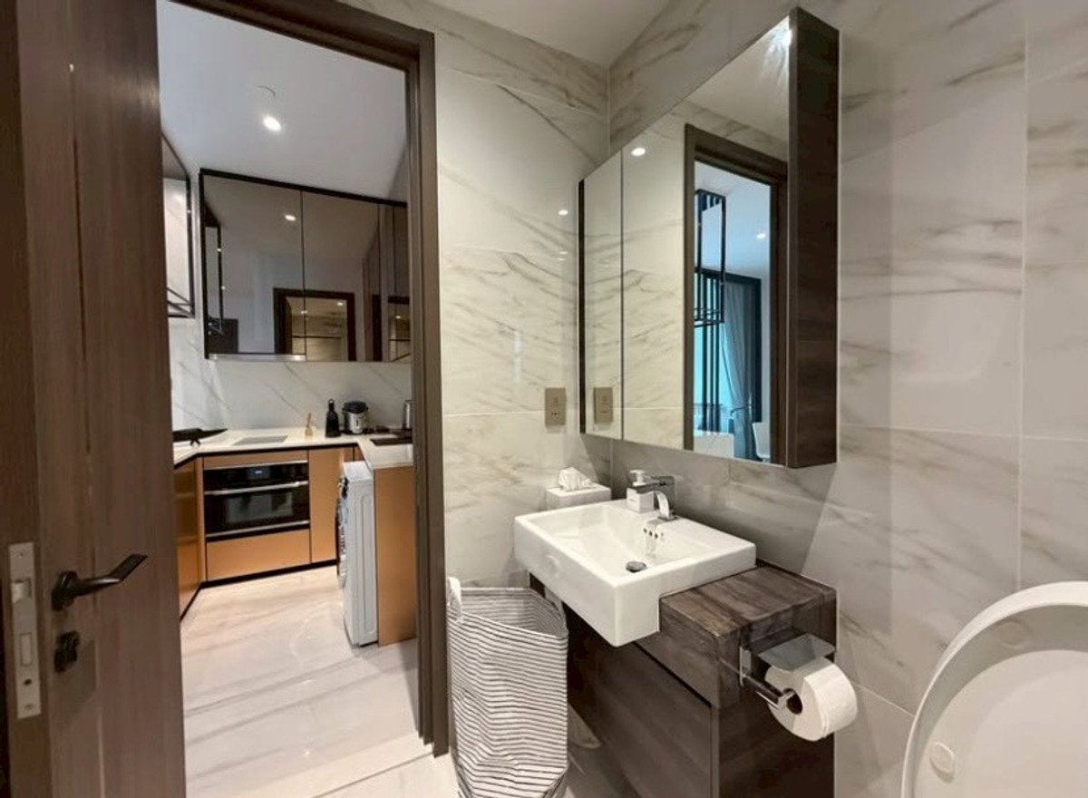 ให้เช่าคอนโดสาทร นราธิวาส : LTH14687 – Condo for Rent | Supalai Icon Sathorn | 45 sqm | 1 Bedroom 1 Bathroom | Luxury High Floor City View Prime Location Best Value | Near MRT Lumpini | 50,000 THB/Month | คอนโดให้เช่า Supalai Icon Sathorn ขนาด 45 ตร.ม. 1 ห้องนอน 1 ห้องน้ำ ห้องชั้นสู