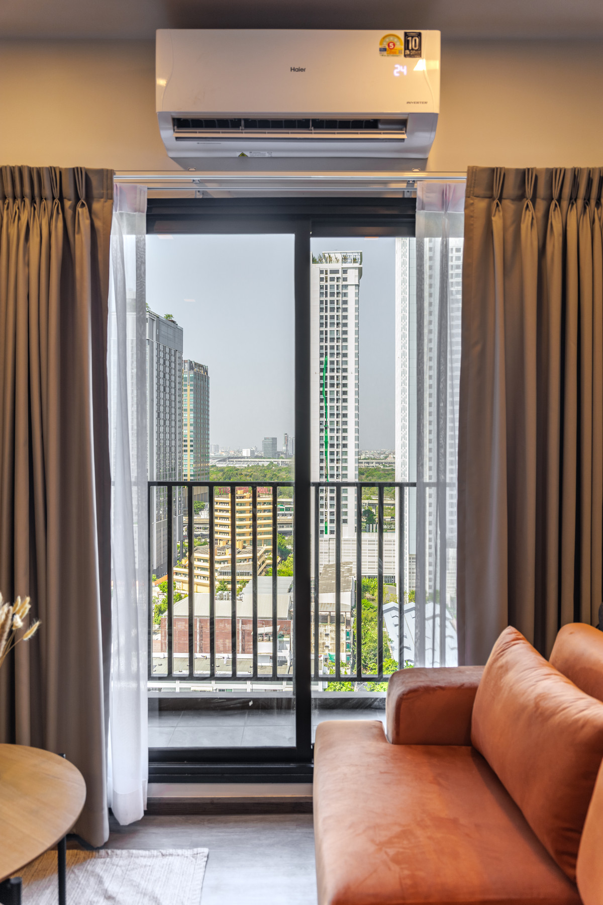 ให้เช่าคอนโดลาดพร้าว เซ็นทรัลลาดพร้าว : 🔥ให้เช่าด่วน🔥Metris District Ladprao 2 ห้องนอน 1 ห้องน้ำ แต่งสวย ครบครันทั้ง เฟอร์นิเจอร์ - เครื่องใช้ไฟฟ้า ใกล้ห้างเซ็นทรัลลาดพร้าว - ยูเนี่ยนมอลล์ และ MRT พหลโยธิน ❗