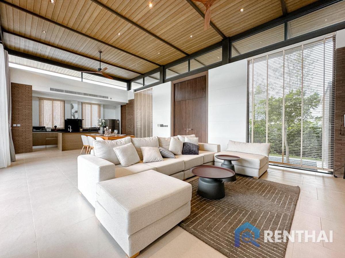 ขายบ้านภูเก็ต : สำหรับ ขาย วิลล่า  ที่ Boat Avenue Residence