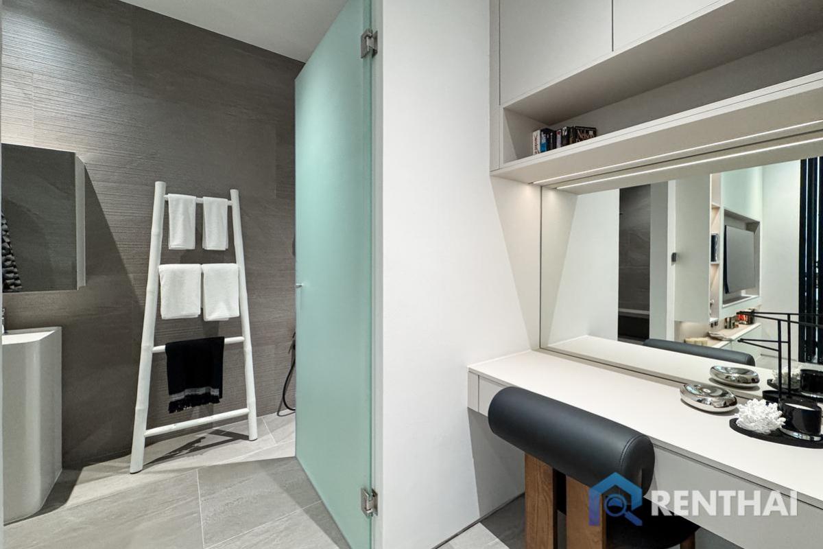 ขายคอนโดภูเก็ต : สำหรับ ขาย คอนโด 2 ห้องนอน ที่ กมลา