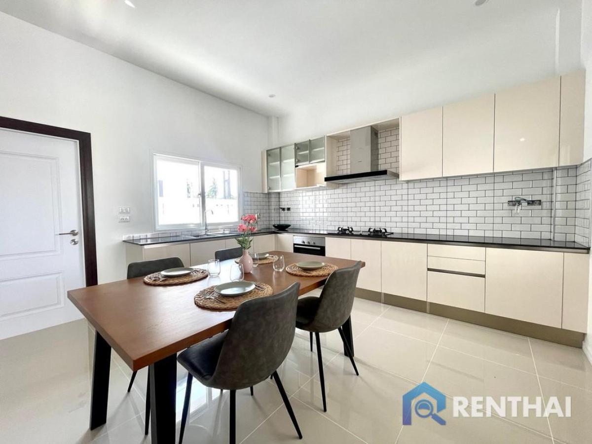 ขายบ้านพัทยา บางแสน ชลบุรี สัตหีบ : บ้านสวยบรรยากาศอบอุ่น ตกแต่งครบพร้อมเข้าอยู่