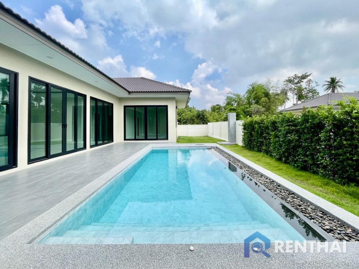 ขายบ้านพัทยา บางแสน ชลบุรี สัตหีบ : บ้านพูลวิลล่าใหม่ 3 ห้องนอน เหมาะสำหรับครอบครัว พื้นที่กว้างขวาง