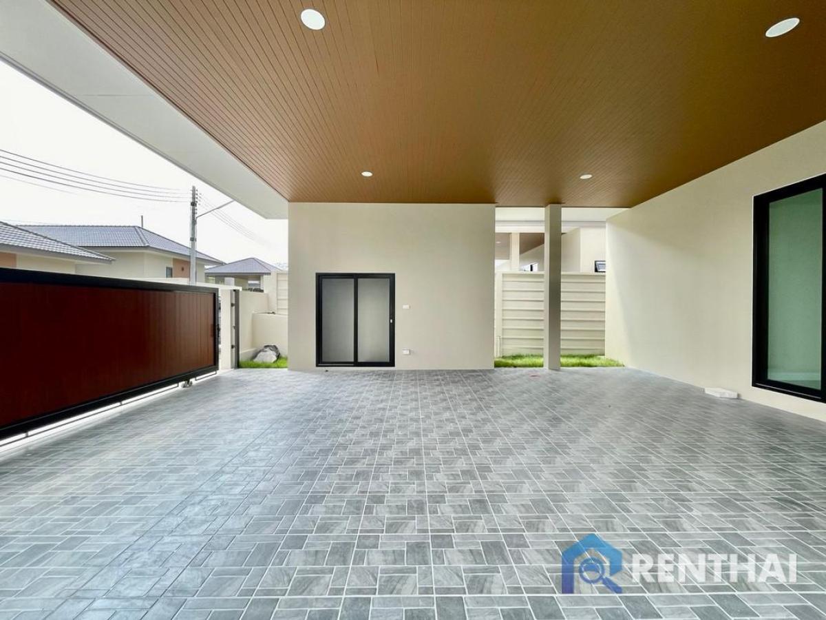 ขายบ้านพัทยา บางแสน ชลบุรี สัตหีบ : บ้านพูลวิลล่าใหม่ 3 ห้องนอน เหมาะสำหรับครอบครัว พื้นที่กว้างขวาง