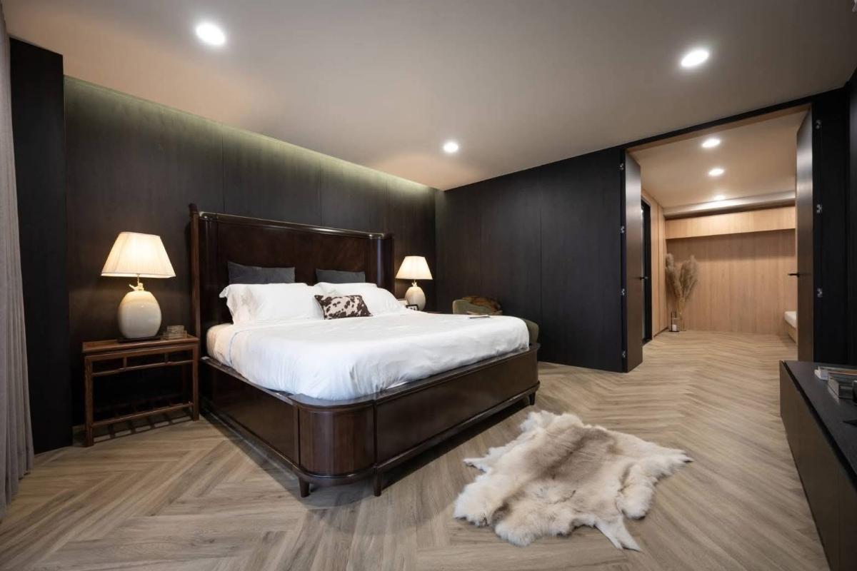 ขายสำนักงานรัชดา ห้วยขวาง : 03/04/2026, โฮมออฟฟิศหรู 5 ชั้น พร้อมสระว่ายน้ำส่วนตัว ใจกลางอารีย์ 
ลงทุนทำเลทอง ราคา 45 ล้าน เจ้าของขายเอง! 0642748883