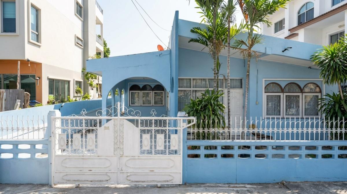 ขายบ้านลาดพร้าว เซ็นทรัลลาดพร้าว : 03/04/2026, บ้านเดี่ยว 3 ห้องนอน ใจกลางลาดพร้าว พร้อมเข้าอยู่ 
ทำเลทอง ใกล้แยกลาดพร้าว ขายเพียง 5.3 ล้านเท่านั้น 0642748883