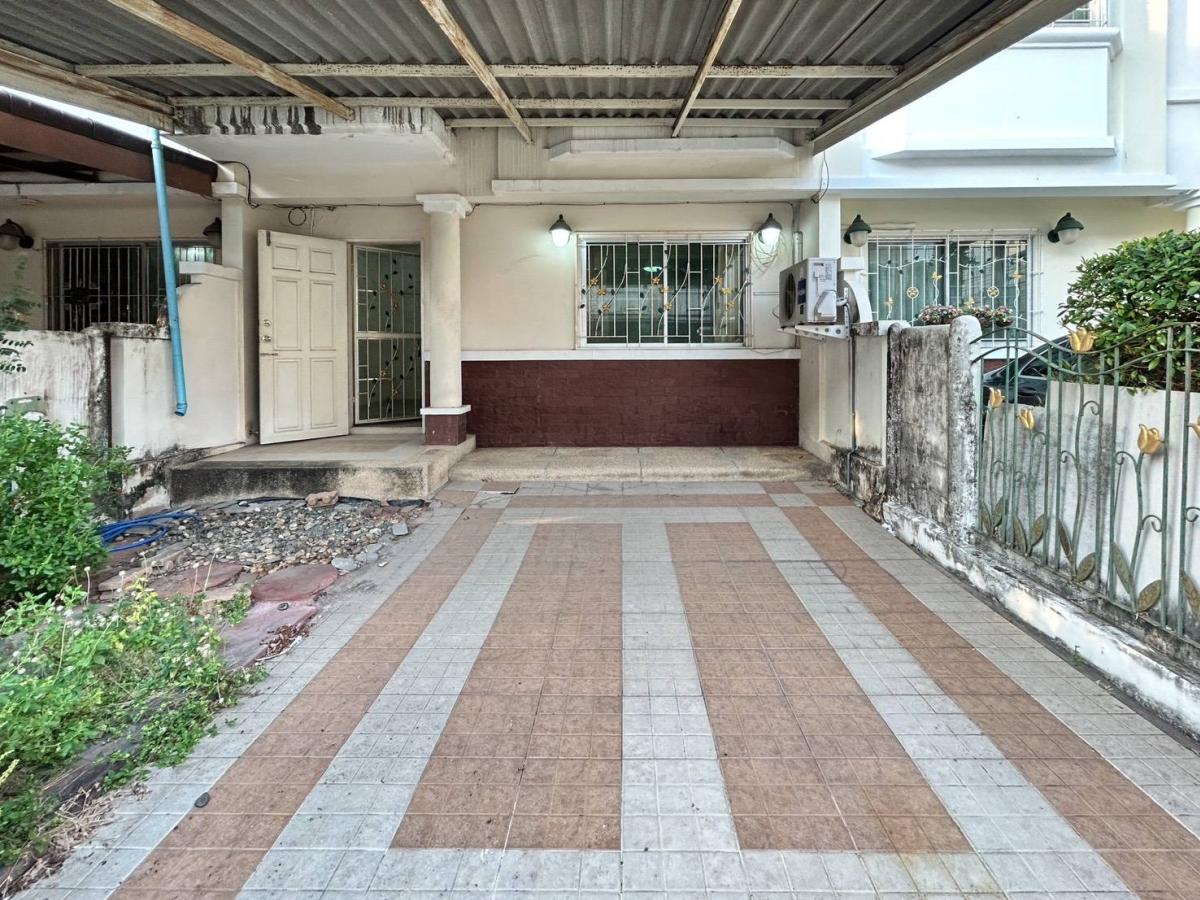 ขายทาวน์โฮมบางนา แบริ่ง ลาซาล : 03/04/2026, บ้านสวย 3 ห้องนอน ย่านสุขุมวิท ใกล้ BTS พร้อมอยู่ในราคา 3.5 ล้าน 
ลงทุนหรืออยู่อาศัย เริ่มต้นชีวิตใหม่ที่ Supalai Ville Sukhumvit-Srinakarin 0642748883