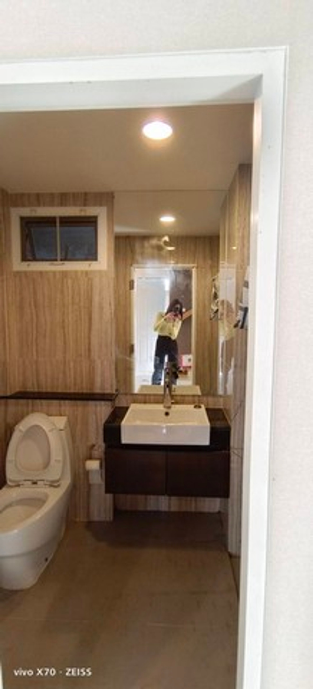 For RentHouseSamut Prakan,Samrong : HR3318 Luxury detached house for rent, Nara Botanic Srinakarin project, close to the Yellow Line, only 200 meters, built-in throughout, ready to move in.