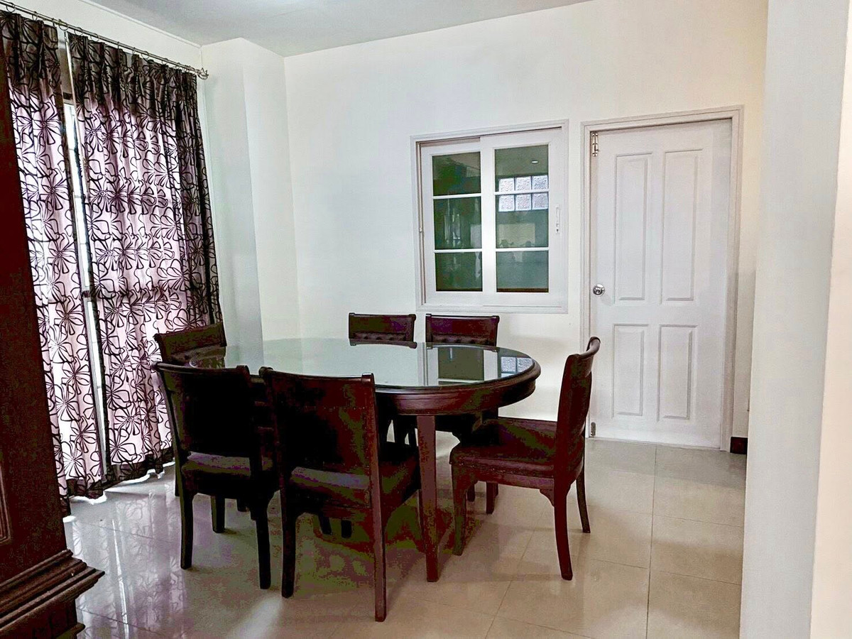 For RentTownhomeThaphra, Talat Phlu, Wutthakat : HR3319 Townhome for rent, Project: Urban Sathorn, corner house, wide area, connected to Sathorn only 10 minutes, near BTS Bang Wa.