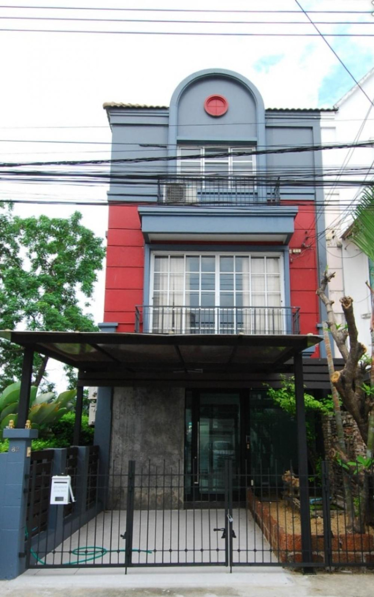 ให้เช่าทาวน์โฮมโชคชัย4 ลาดพร้าว71 : ให้เช่าทาวน์โฮม/โฮมออฟฟิศ หมู่บ้านชาลิสา ลาดพร้าววังหิน 34 ใกล้เซ็นทรัลอีสต์วิลล์ และศาลอาญา รัชดา 