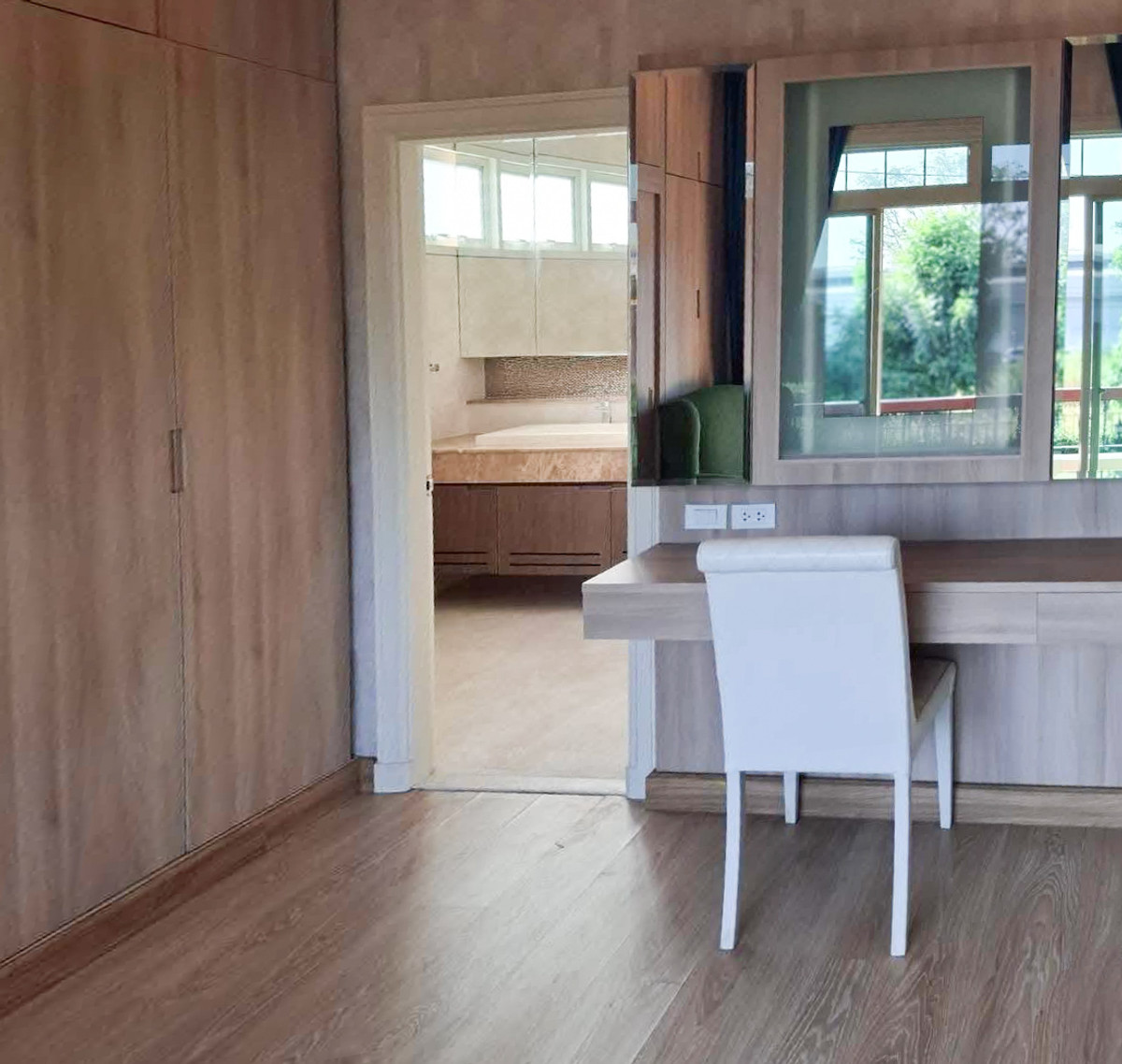 ให้เช่าบ้านรามคำแหง หัวหมาก : บ้านเดี่ยว พื้นที่ 100 ตร.ว. เฟอร์ครบ พร้อมเข้าอยู่ทันที ติดรถไฟฟ้าสายสีส้ม ใกล้ Community สัมมากร ทางด่วนมอเตอร์เวย์ 🚗