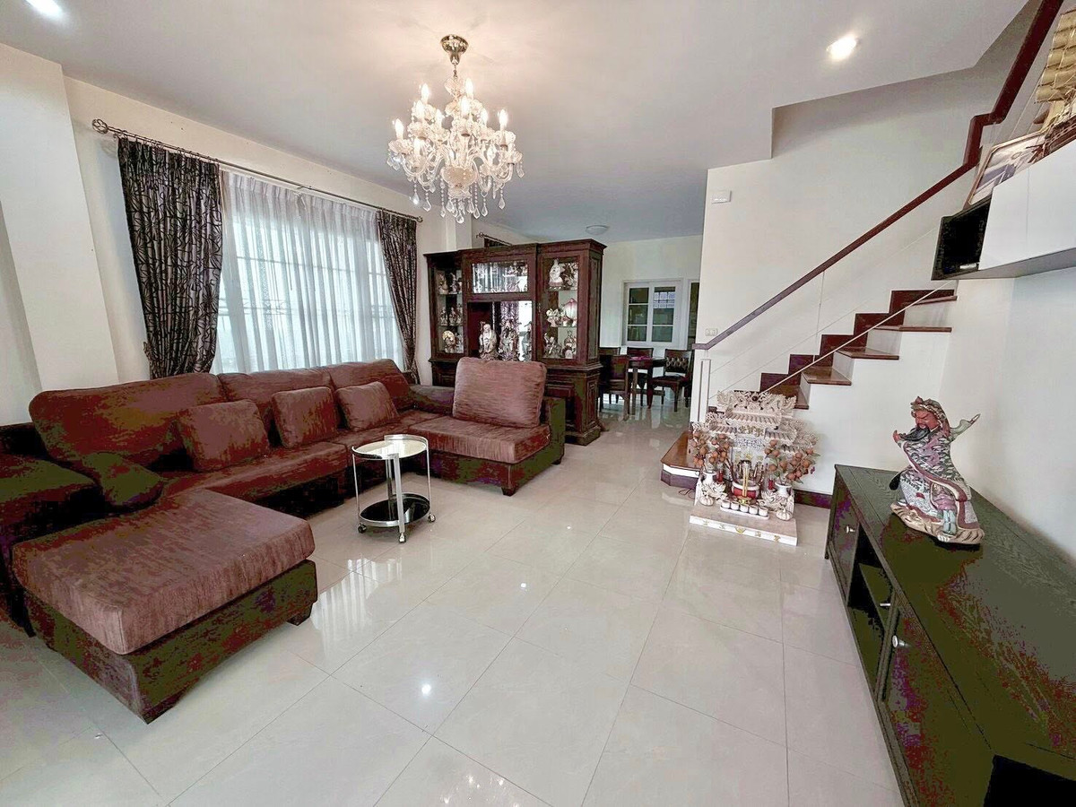 For RentTownhomeThaphra, Talat Phlu, Wutthakat : HR3319 Townhome for rent, Project: Urban Sathorn, corner house, wide area, connected to Sathorn only 10 minutes, near BTS Bang Wa.