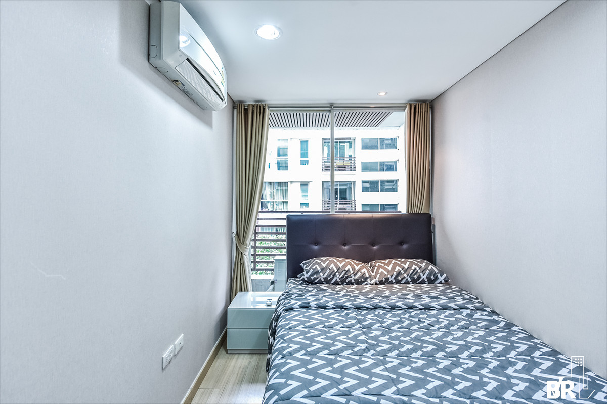 For RentCondoRatchathewi,Phayathai : 🔥 Available Rent🔥 The Address Pathumwan 2B2B 75 sqm. Just 35K/Month Call Ms.Angel(Aumi)0658209572