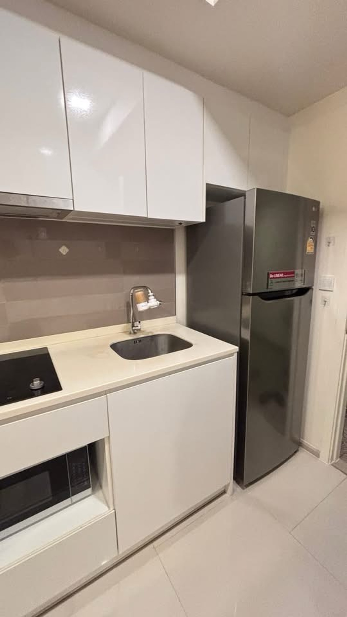 For RentCondoRama9, Petchburi, RCA : 🏢🐶🐱 For rent Maestro 03 Ratchada – Rama 9 
Pet-friendly condo in the heart of Ratchada, quiet atmosphere. Highly private

💰 ราคาเช่า 17,000 บาท / เดือน (สัญญา 2 ปี)