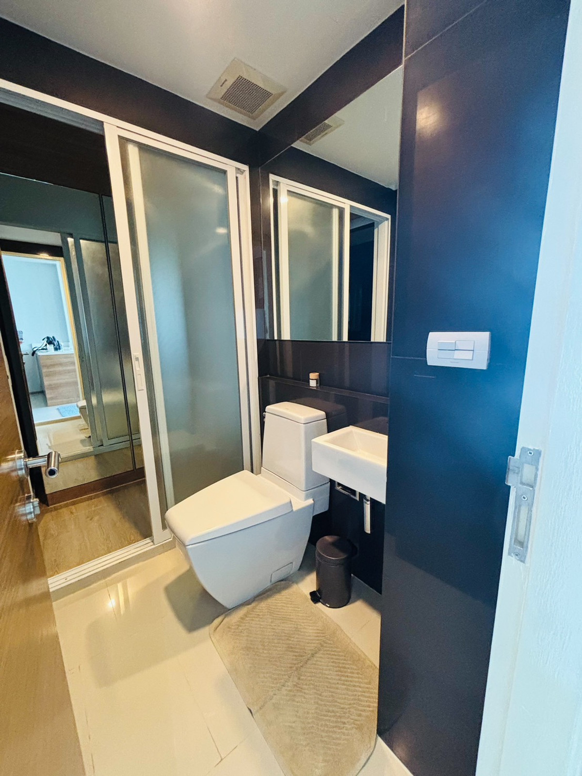 For RentCondoSapankwai,Jatujak : 🔥 FOR RENT / FOR SALE : Rhythm Phahol -Ari Condo 🔥🔥