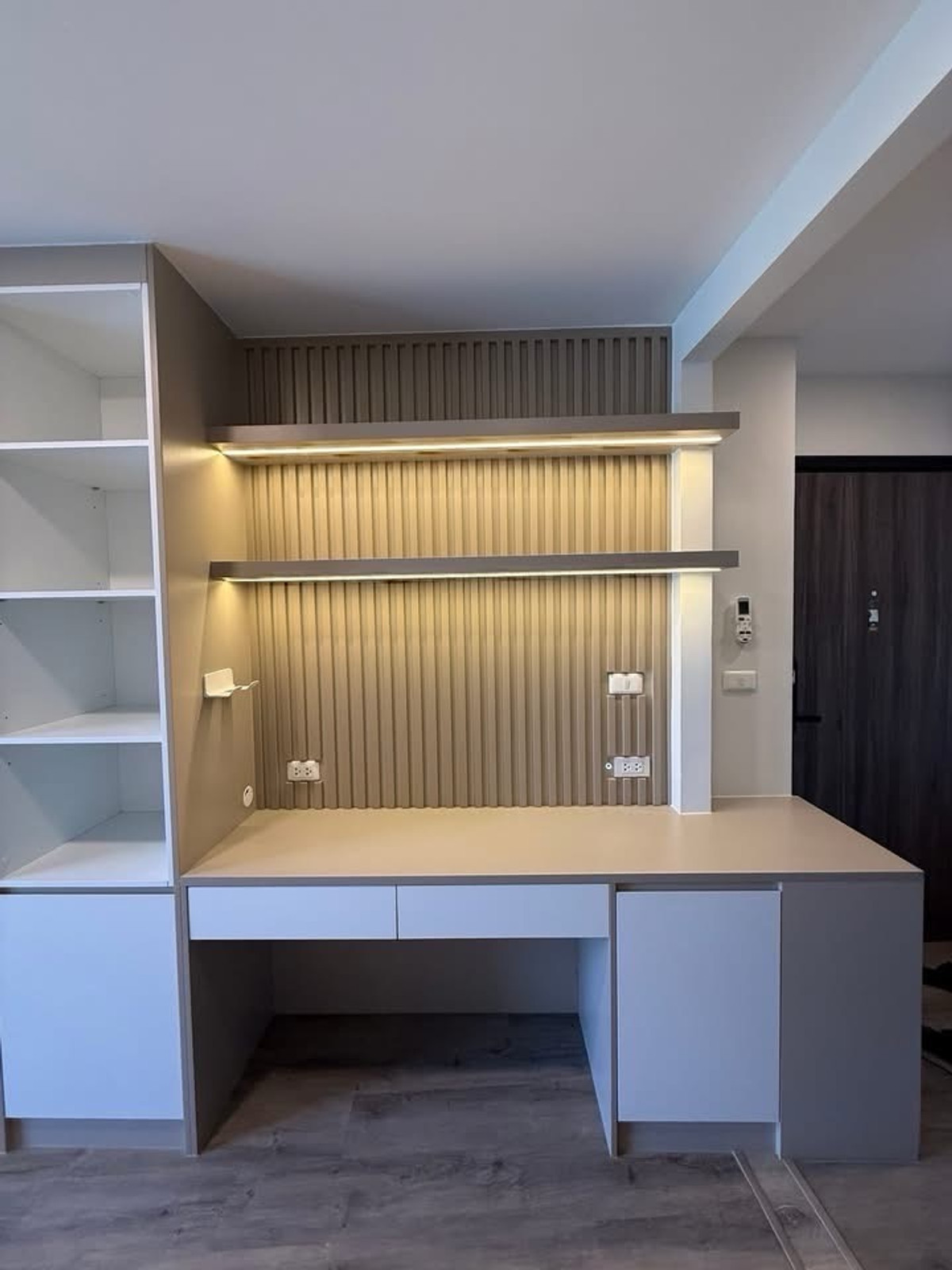 For RentCondoThaphra, Talat Phlu, Wutthakat : 🏢 For rent Beat Bangwa Interchange Condo
✨ Condo near BTS / MRT Bang Wa, convenient travel, there is a shuttle to the station ✨
💰 Rent 10,000 baht / month