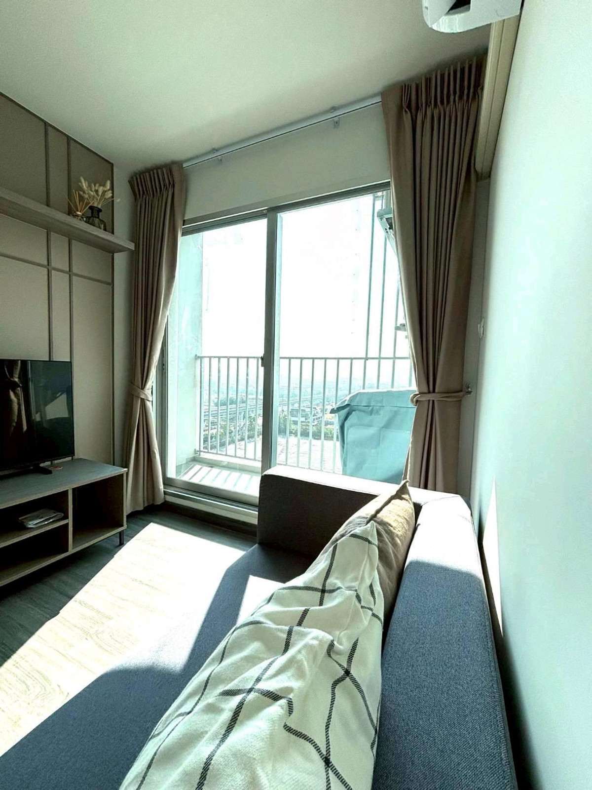 For RentCondoSamut Prakan,Samrong : #E104 (Original code S1998) 🎉160369 Condo for rent The Trust Condo @BTS Erawan