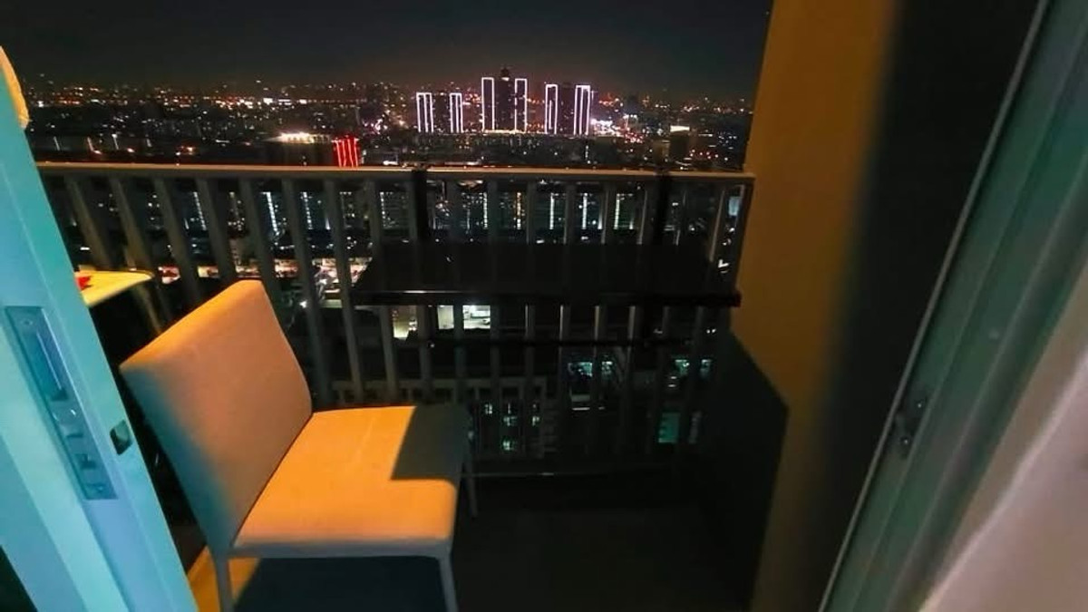 For RentCondoRamkhamhaeng, Hua Mak : Rent 13,000 baht / month (1 year contract)