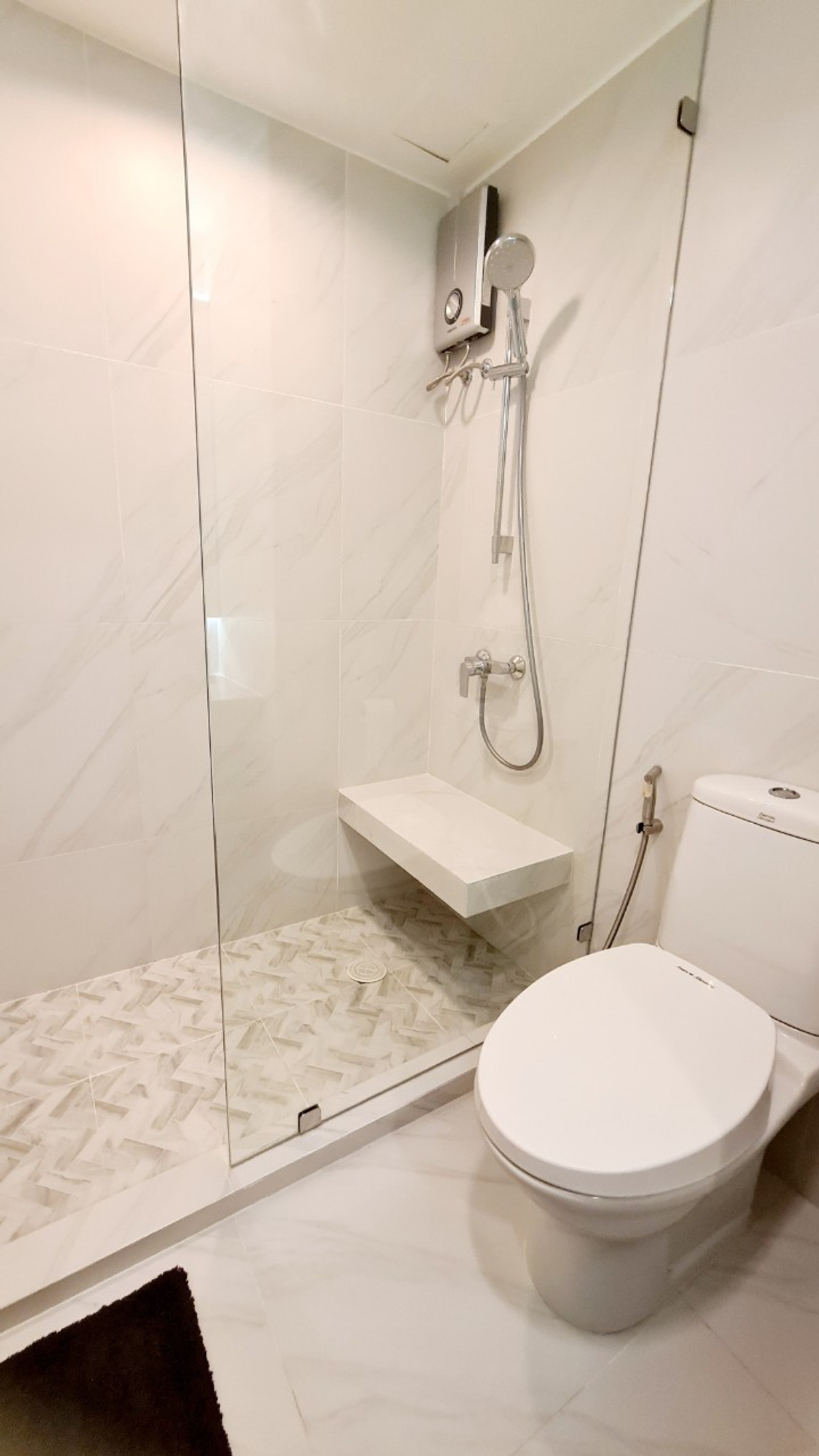 For RentCondoSukhumvit, Asoke, Thonglor : For rent Lumpini Suite Sukhumvit 41, 2 bedrooms, large size, 78 sq m., Sukhumvit 41, best price only 32,000!