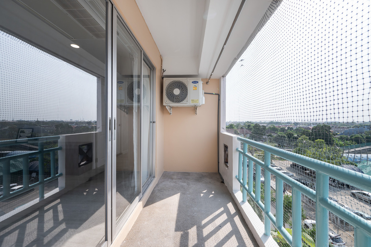 ขายคอนโดบางนา แบริ่ง ลาซาล : ขายคอนโด : 2 ห้องนอน  Bangna Place  คอนโดทำเลทองบางนา!   (Rt-01)