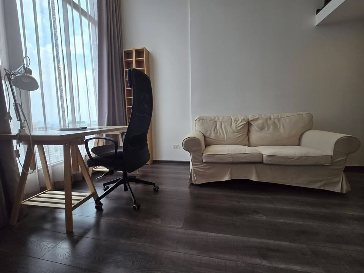 For RentCondoRamkhamhaeng, Hua Mak : 🏢✨ For sale/rent Knightsbridge Space Ratchayothin
🚆 Next to BTS Phahonyothin 24, just a few steps from the station, very good location in the heart of Ratchayothin.

💰 Rental price 25,000 baht / month
