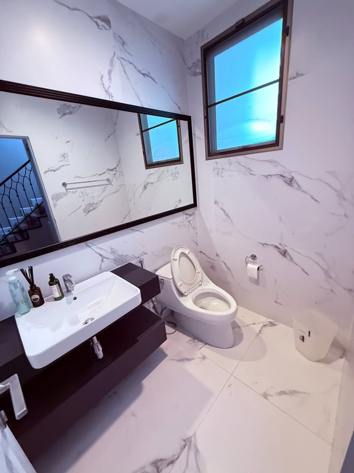 ให้เช่าบ้านสมุทรปราการ สำโรง : ให้เช่า 82ตรว 4นอน6น้ำ3จอด บ้านเดี่ยว 2 ชั้น แกรนด์ บางกอก บูเลอวาร์ด ศรีนครินทร์