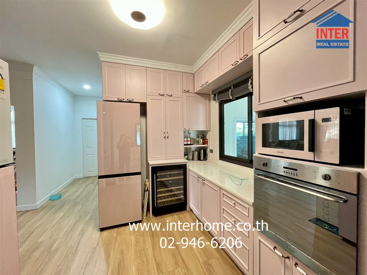 For SaleHousePhutthamonthon, Salaya : 2-story detached house, 100 sq m, Pathomporn Grand Home Village, Phutthamonthon Sai 3, Phran Nok-Phutthamonthon Road. Phutthamonthon Sai 3 Road, Bang Khae District, Bangkok