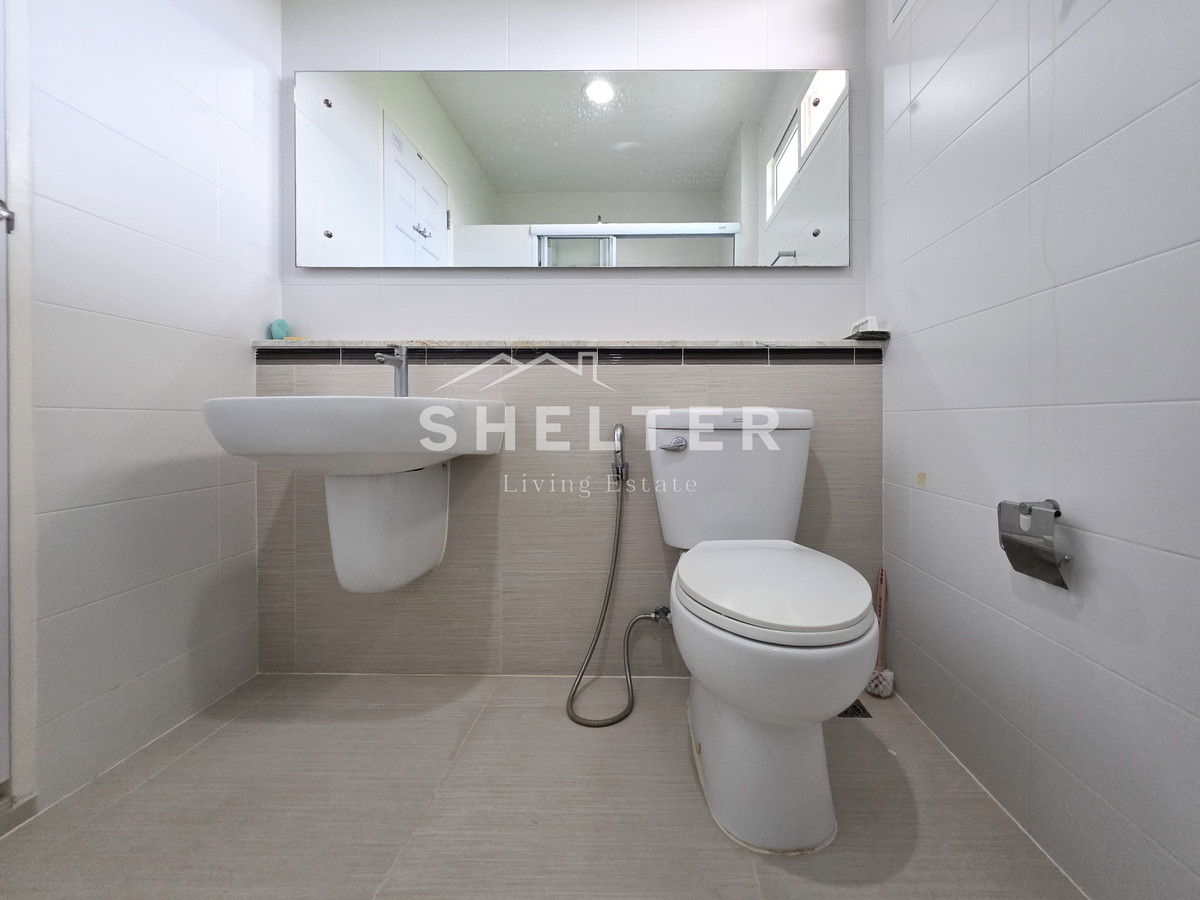 For RentHousePattanakan, Srinakarin : Single house for rent Ready to move in Near the Orange and Yellow lines. Can connect to both Srinakarin-Phatthanakan-Rama 9 🚃