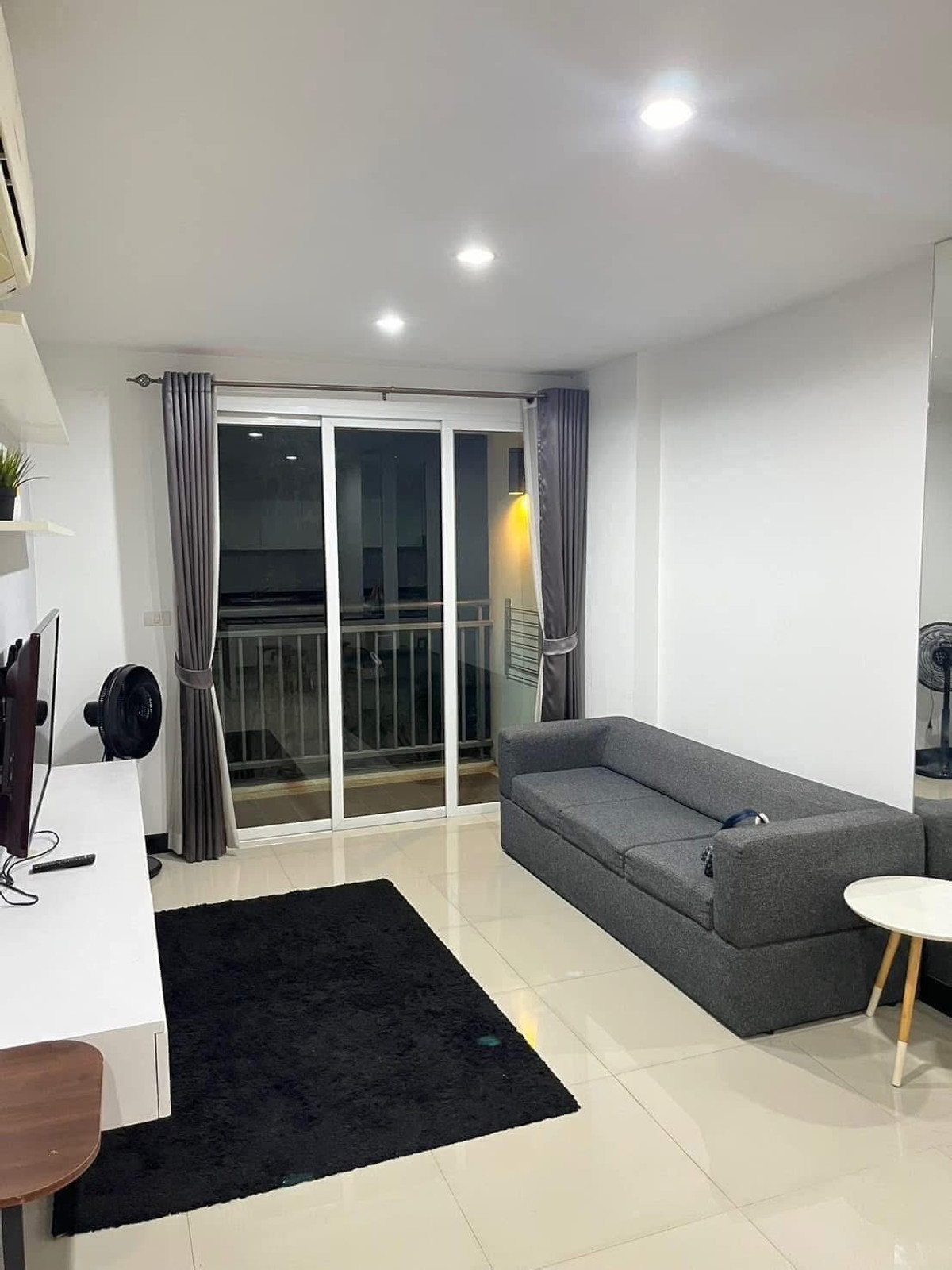 For SaleCondoSukhumvit, Asoke, Thonglor : Voque Sukhumvit 16 / 1 Bedroom (FOR SALE), Voque Sukhumvit 16 / 1 Bedroom (For Sale) BJ013