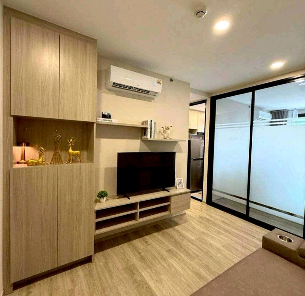 For RentCondoSamut Prakan,Samrong : #E097 (previous code s4527) 🎉160369 Condo for rent at Origin Plug & Play Srinakarin