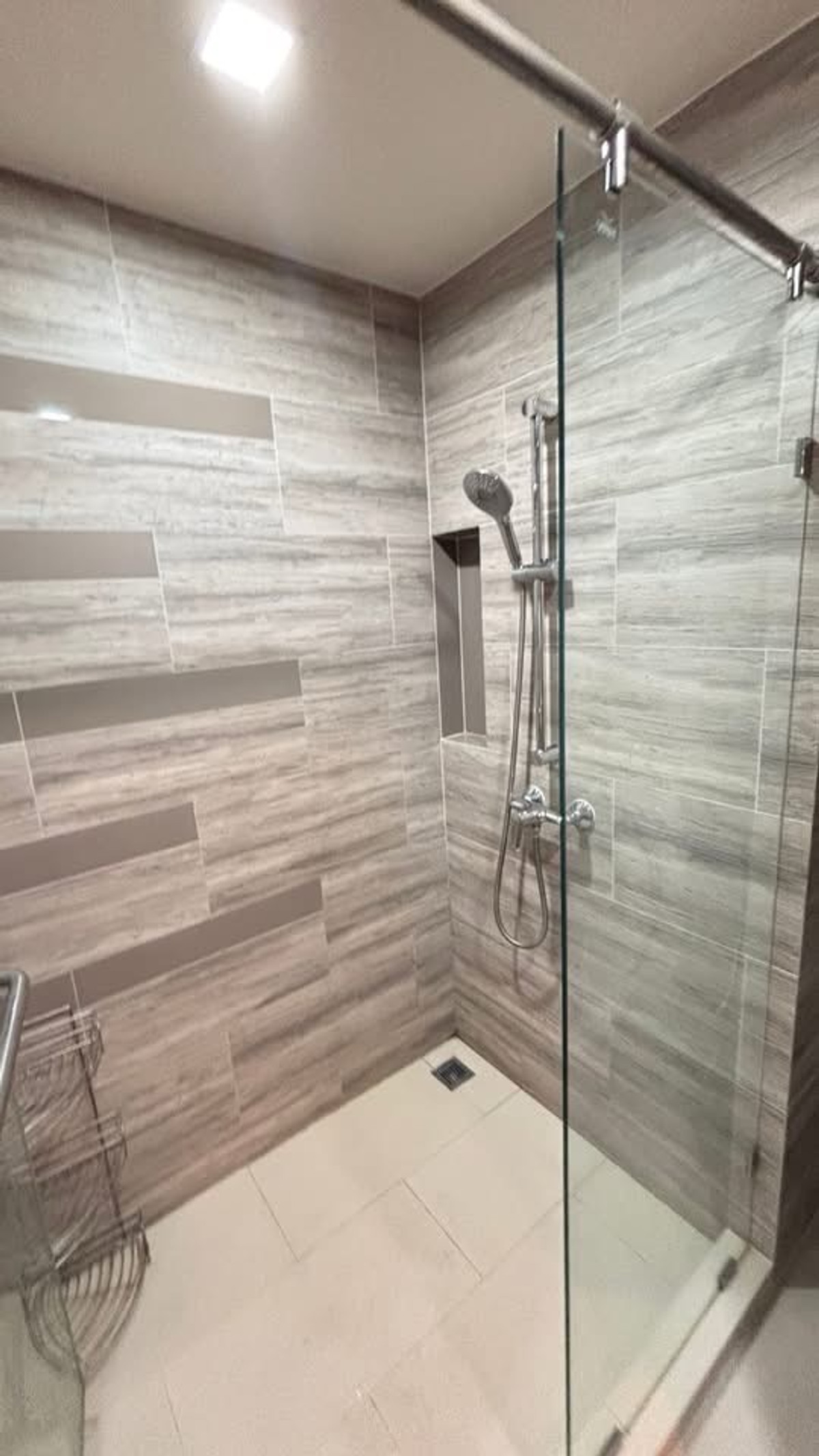 For RentCondoRama9, Petchburi, RCA : 🏢🐶🐱 For rent Maestro 03 Ratchada – Rama 9 
Pet-friendly condo in the heart of Ratchada, quiet atmosphere. Highly private

💰 ราคาเช่า 17,000 บาท / เดือน (สัญญา 2 ปี)