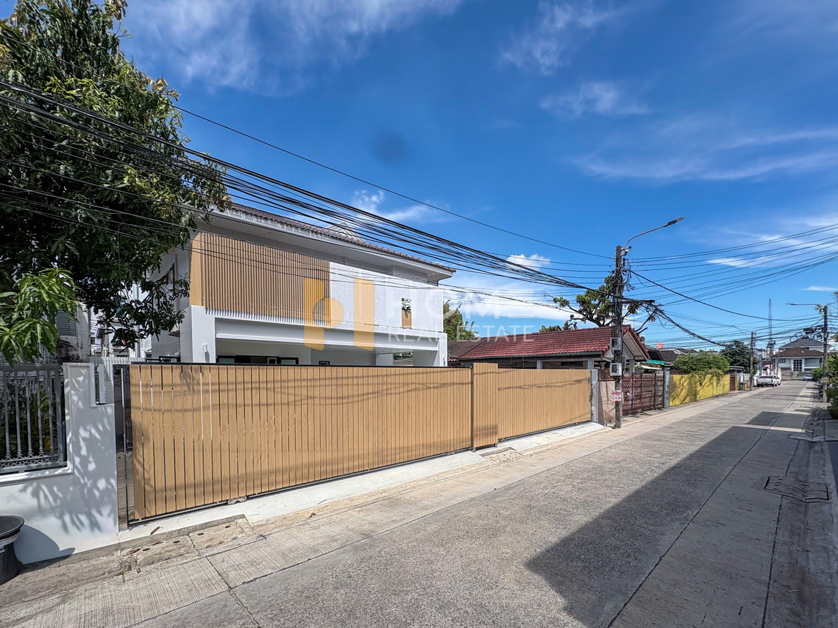 HouseRathburana, Suksawat : House and land for sale Ratchada Niwet 14 / 4 bedrooms (sale and rent), House and land Ratchada Niwet 14 / 4 Bedrooms (SALE & AVAILABLE) TPM341