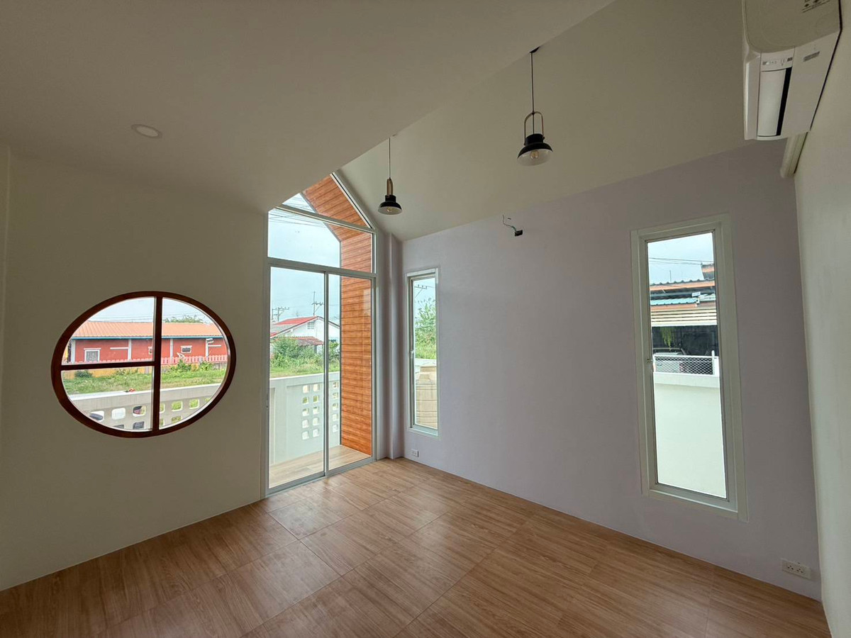 For SaleHousePattaya, Bangsaen, Chonburi : Single house with land Phet Kanchana Village / 3 Bedrooms (FOR SALE), House with Land Phet Kanchana Village / 3 Bedrooms (FOR SALE) BEWN123