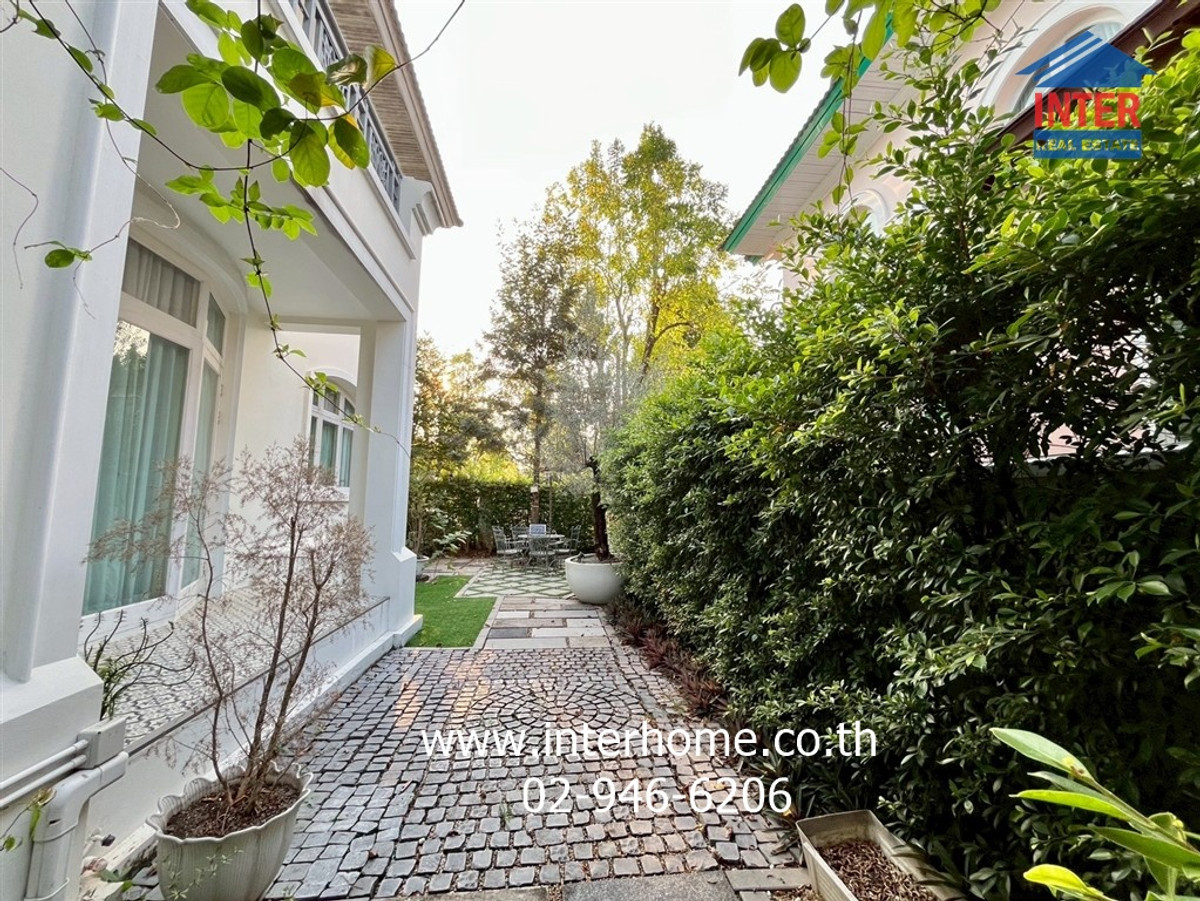 For SaleHousePhutthamonthon, Salaya : 2-story detached house, 100 sq m, Pathomporn Grand Home Village, Phutthamonthon Sai 3, Phran Nok-Phutthamonthon Road. Phutthamonthon Sai 3 Road, Bang Khae District, Bangkok