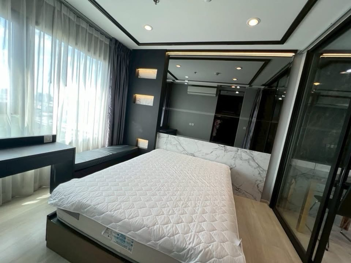 ให้เช่าคอนโดพระราม 9 เพชรบุรีตัดใหม่ RCA : 🏢 ให้เช่า Life Asoke
✨ คอนโดใจกลางเมือง ห้องสวย วิวสูง โปร่ง โล่ง พร้อมเข้าอยู่ ✨

ราคา 20,000 บาท  / เดือน